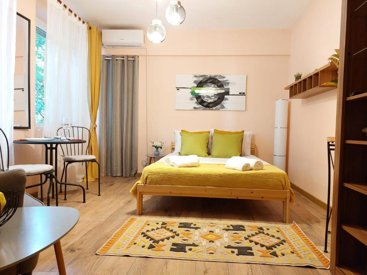 Laroka House Cosy Studio Universitate Bukarest Kültér fotó
