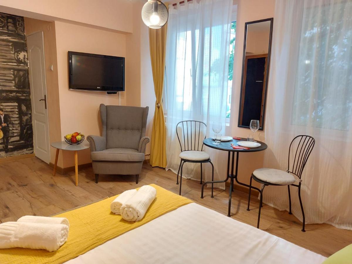 Laroka House Cosy Studio Universitate Bukarest Kültér fotó